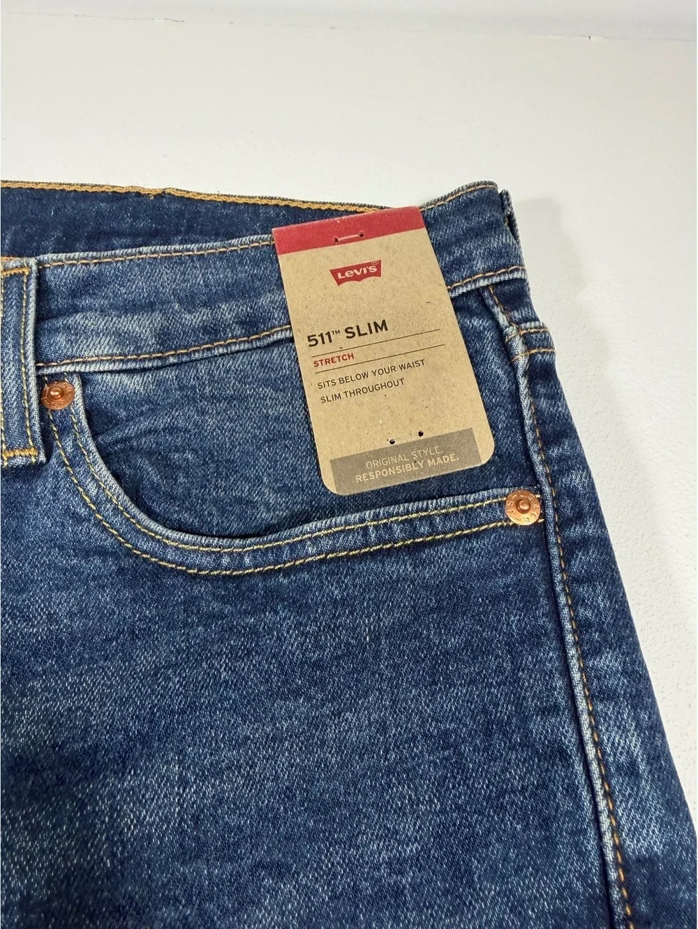 Levi’s 511 Slim Stretch Jeans Men’s 40x30 Medium Wash NWT New Tags